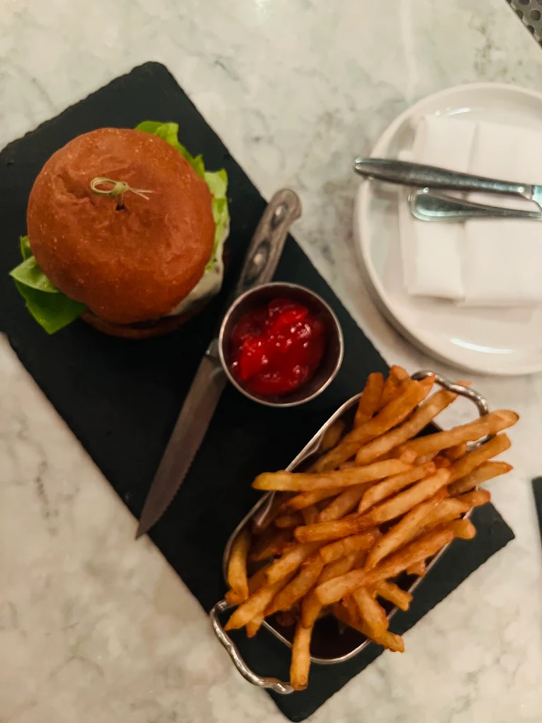 Saint Dry Aged Burger