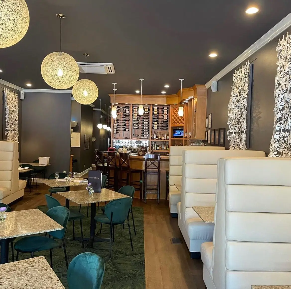 Dining room interior