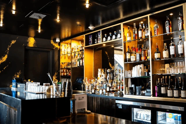 Executive Lounge bar