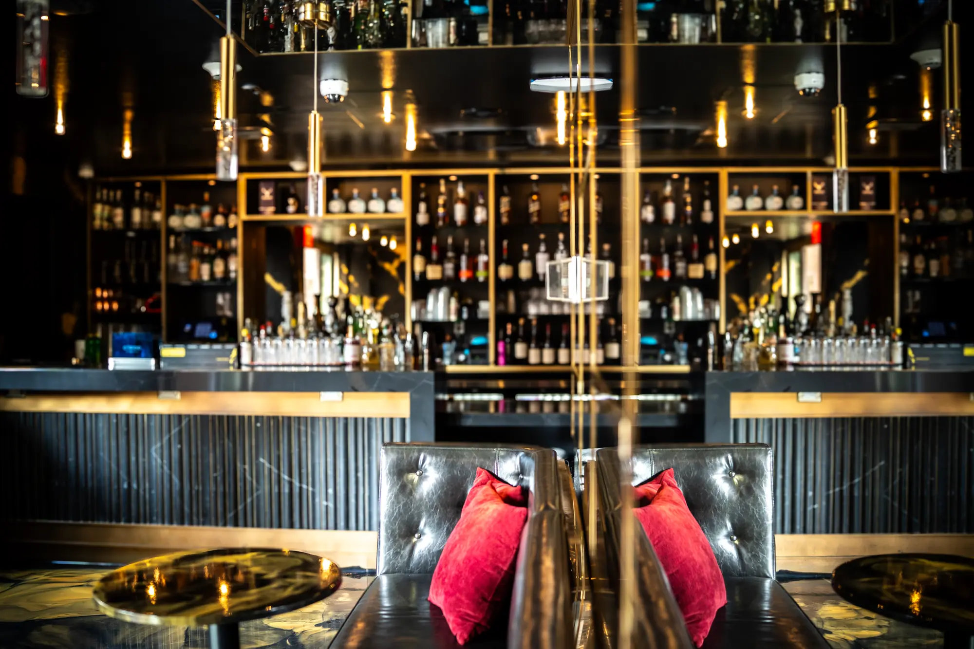 Mirrored back bar